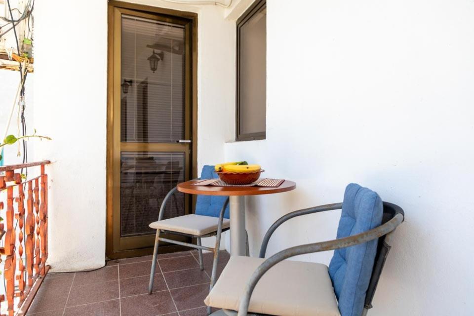 Sunny Grapes Apartments Budva Rum bild