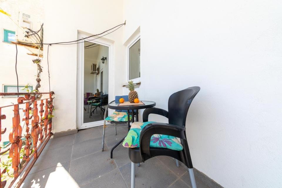 Sunny Grapes Apartments Budva Rum bild