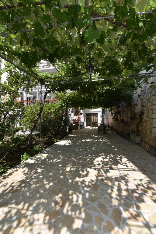 Sunny Grapes Apartments Budva Exteriör bild